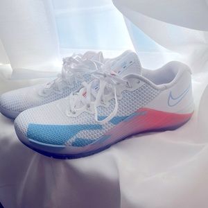 Nike women’s ombré sole sneakers size 10